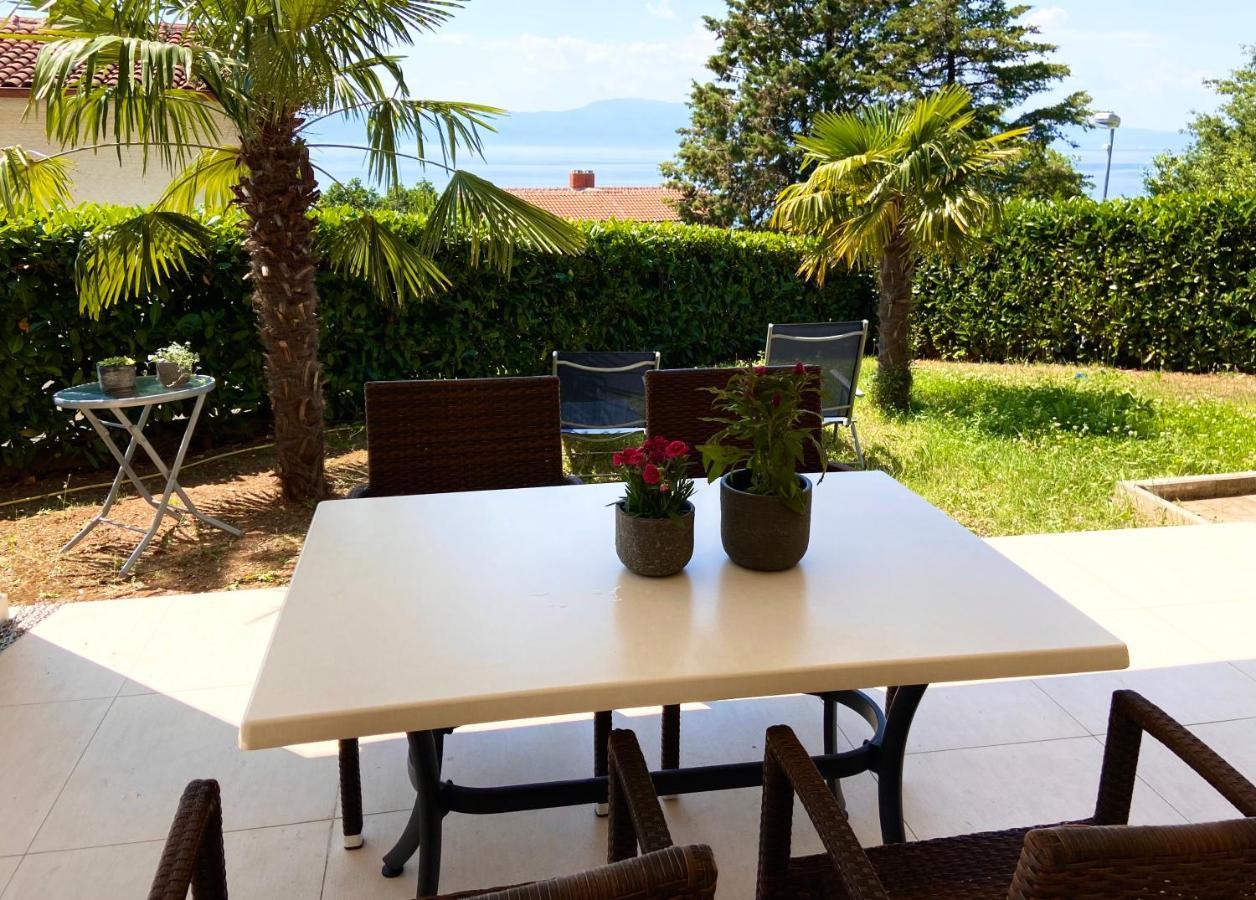 Villa Rudy Holiday Home Njivice Buitenkant foto