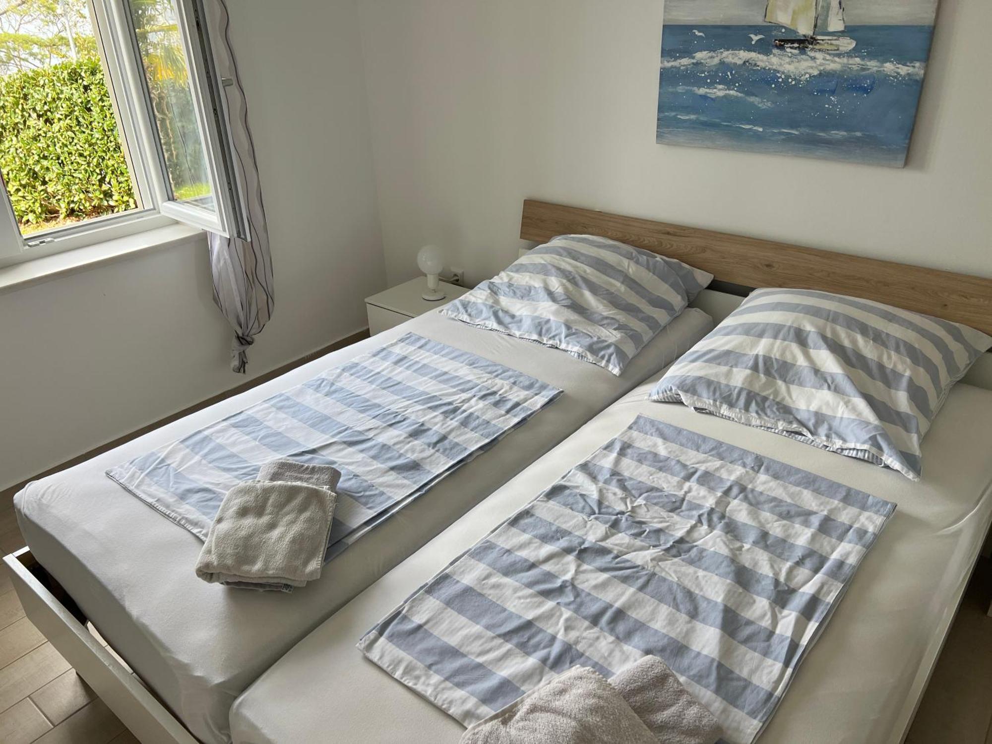 Villa Rudy Holiday Home Njivice Buitenkant foto