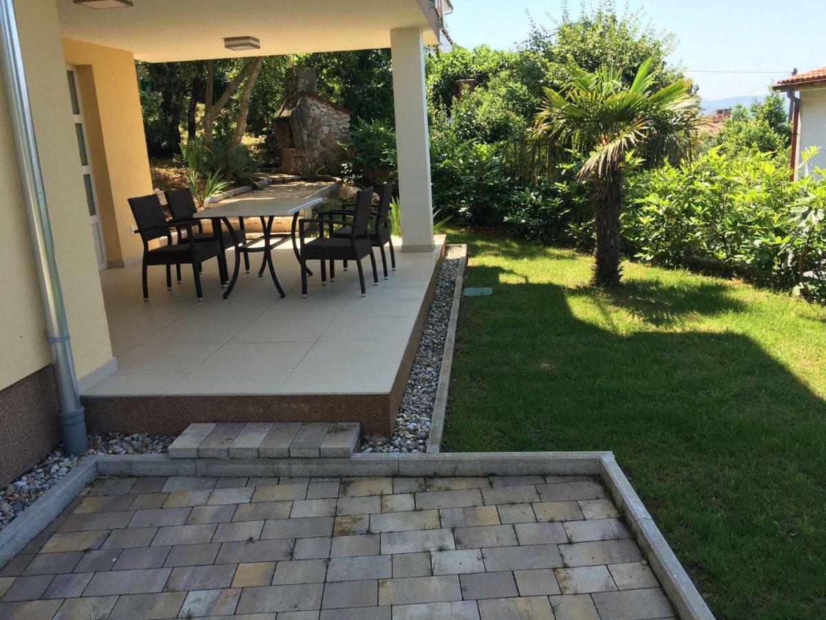 Villa Rudy Holiday Home Njivice Buitenkant foto